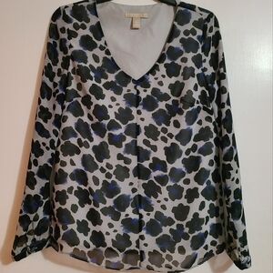 Banana Republic Grey & Blue Leopard Print Leopard Print V-Neck Blouse